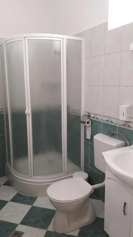 Relax Apartman Eger Apartment