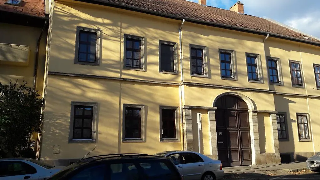 Relax Apartman Eger 0*,
