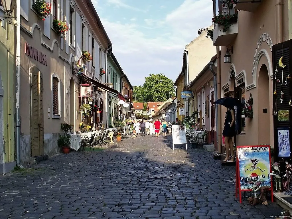 Relax Apartman Eger 0*,  Hungary